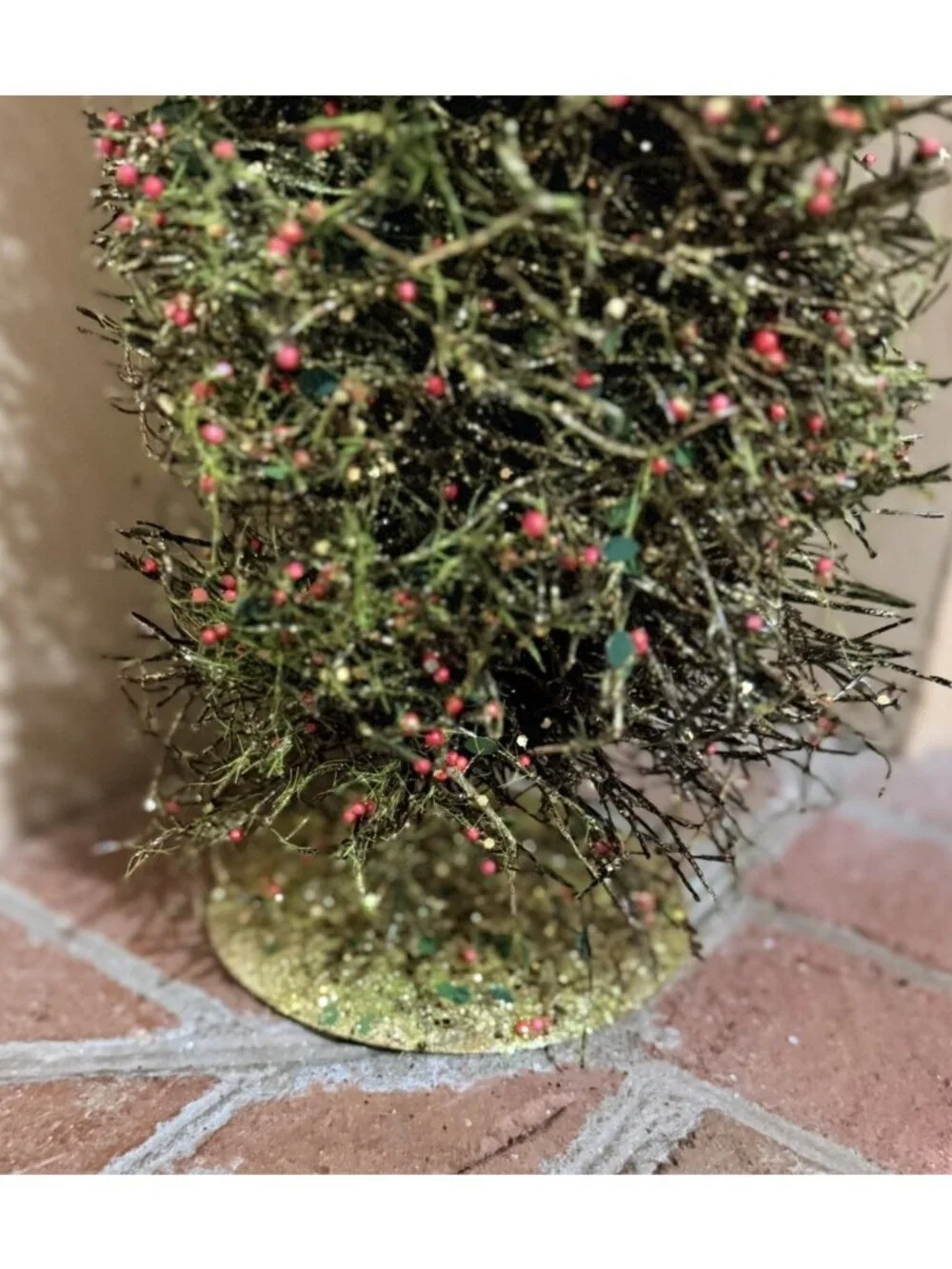 24” Bottle Brush Twig Christmas Tree With Garland And Berries & Glitter Gold